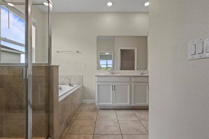 Image No.16-3 Bed Property for sale