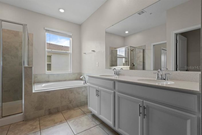 Image No.18-3 Bed Property for sale