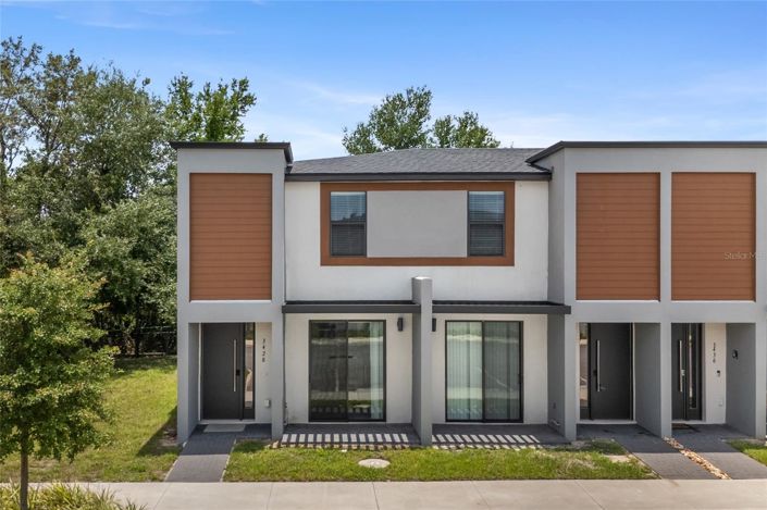 Image No.1-3 Bed Townhouse for sale