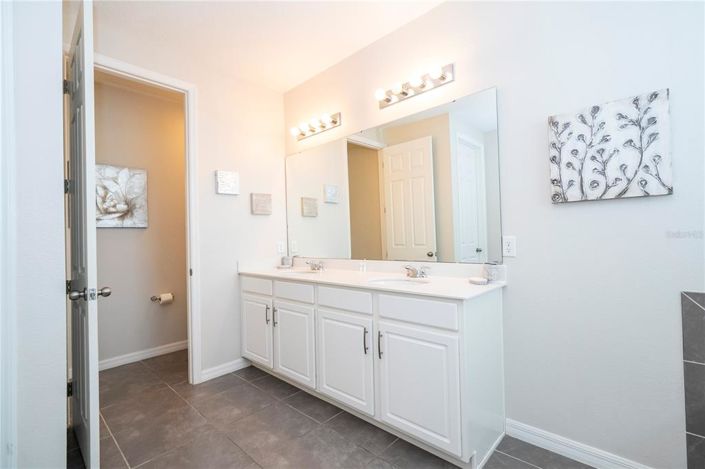 Image No.49-7 Bed House for sale