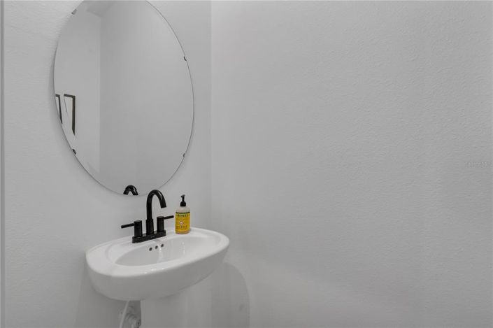 Image No.13-3 Bed Townhouse for sale