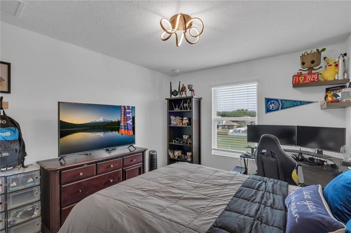 Image No.17-3 Bed Townhouse for sale