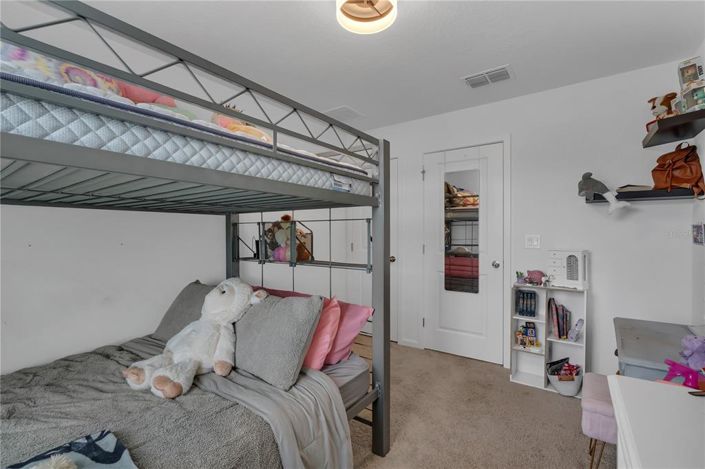 Image No.26-3 Bed Townhouse for sale