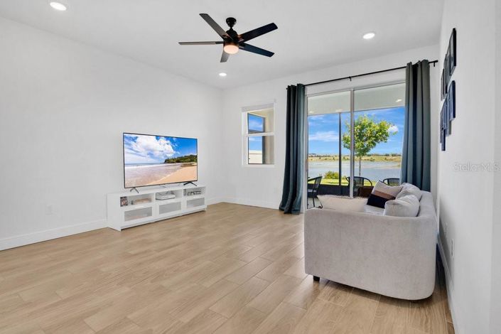 Image No.8-Maison de ville de 3 chambres à vendre à Saint John