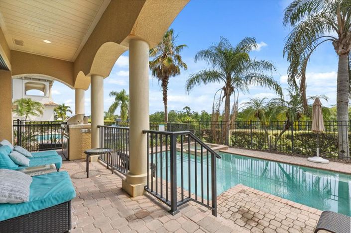 Image No.15-6 Bed House for sale