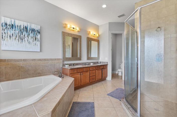 Image No.29-6 Bed House for sale