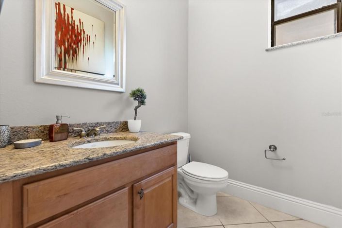 Image No.37-6 Bed House for sale