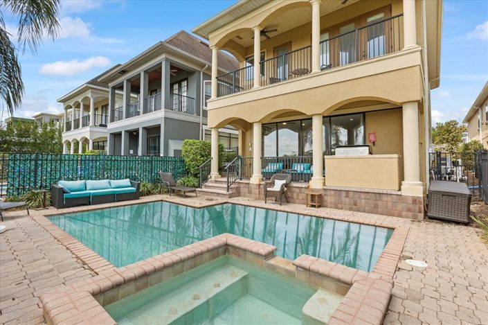 Image No.43-6 Bed House for sale