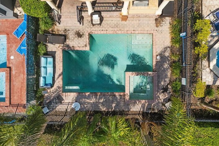 Image No.44-6 Bed House for sale