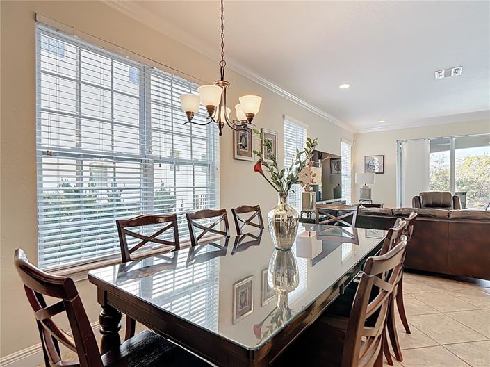 Image No.12-5 Bed House for sale