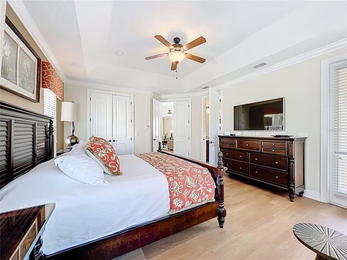 Image No.35-5 Bed House for sale