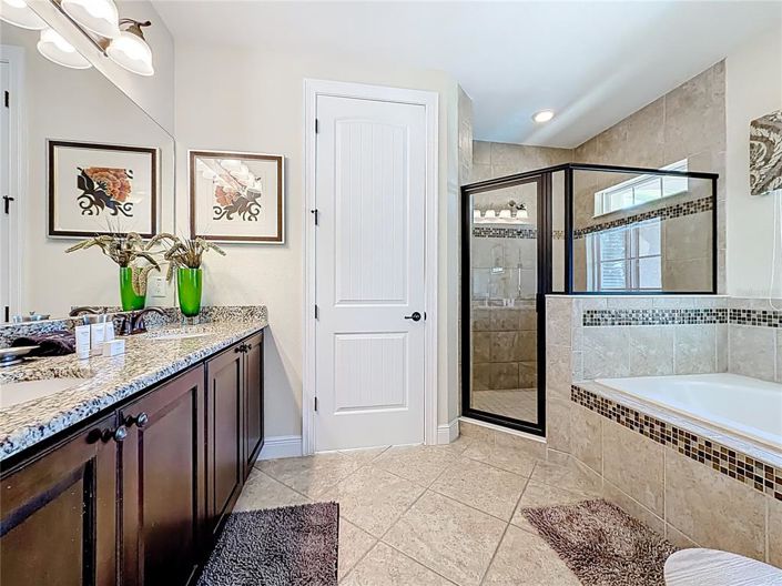 Image No.39-5 Bed House for sale