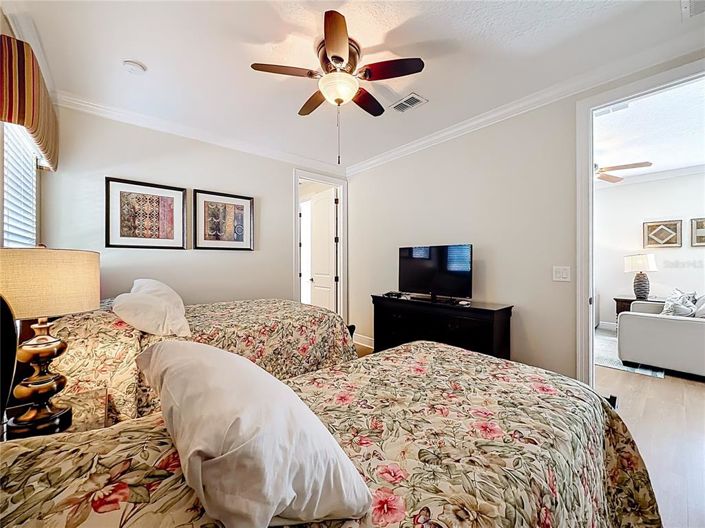 Image No.45-5 Bed House for sale