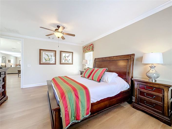 Image No.54-5 Bed House for sale