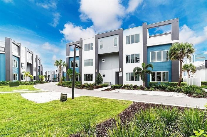 Image No.1-3 Bed Townhouse for sale
