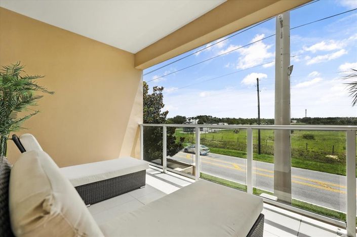 Image No.28-4 Bed Townhouse for sale