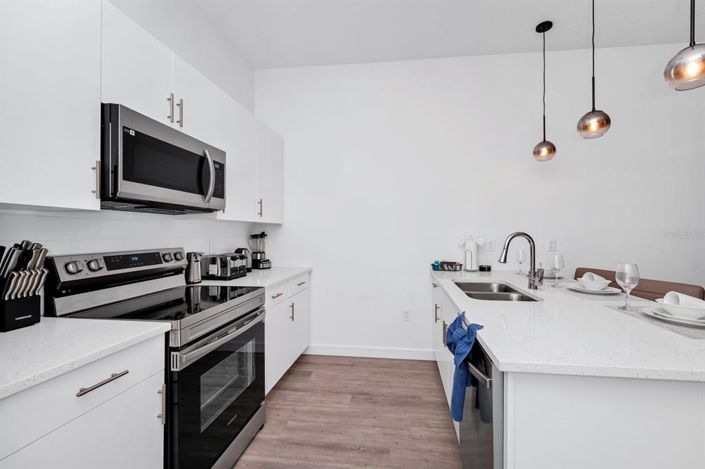 Image No.14-4 Bed Townhouse for sale