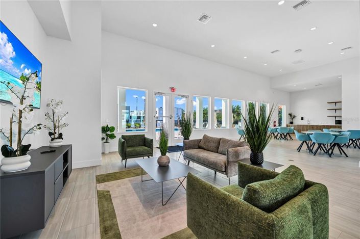 Image No.41-4 Bed Townhouse for sale