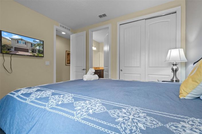 Image No.25-8 Bed House for sale