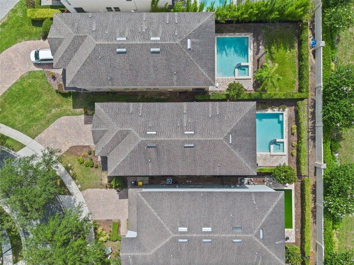 Image No.32-8 Bed House for sale