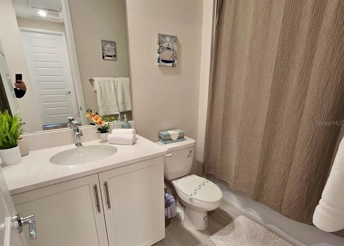 Image No.11-3 Bed Townhouse for sale