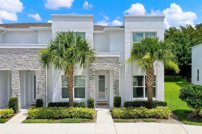 Image No.1-4 Bed Townhouse for sale
