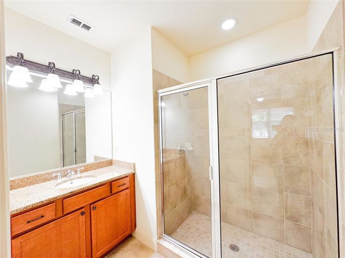 Image No.11-4 Bed Townhouse for sale