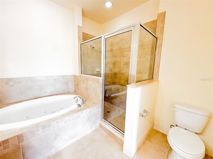 Image No.26-4 Bed Townhouse for sale