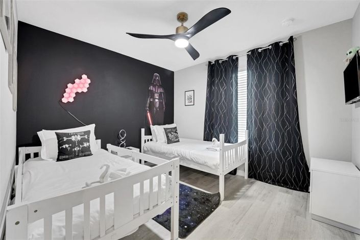 Image No.20-5 Bed Townhouse for sale