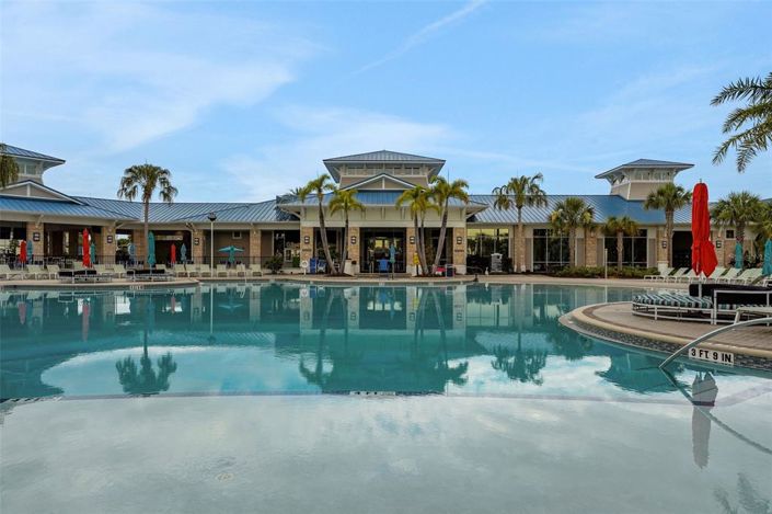 Image No.45-5 Bed Townhouse for sale