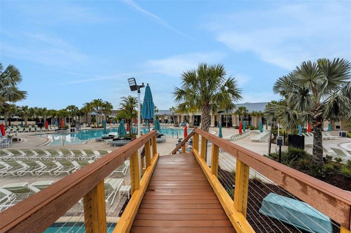 Image No.48-5 Bed Townhouse for sale