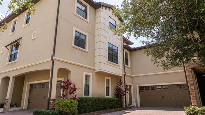 Image No.14-6 Bed Townhouse for sale