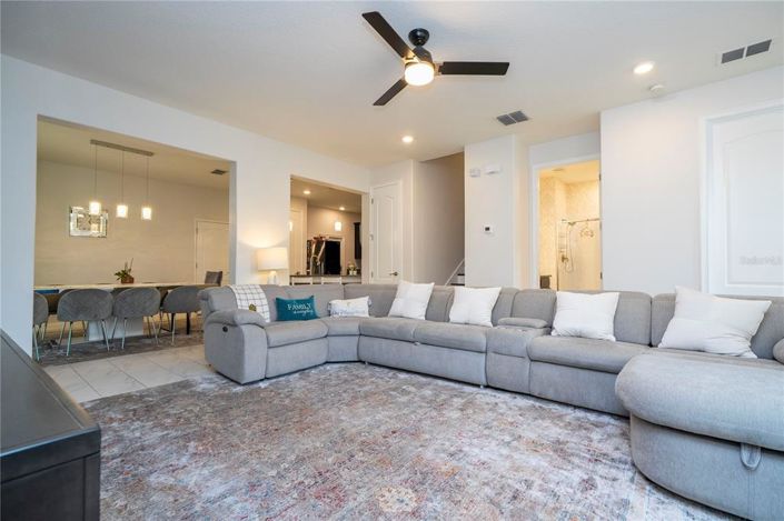 Image No.31-6 Bed Townhouse for sale