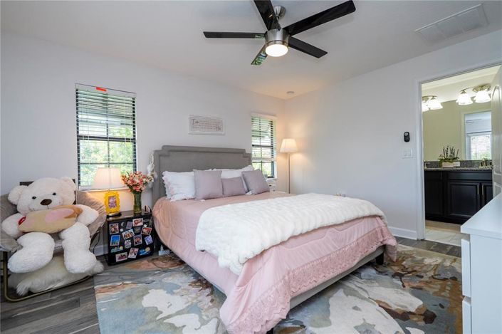 Image No.53-6 Bed Townhouse for sale