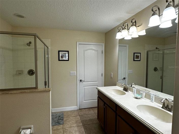 Image No.31-7 Bed House for sale