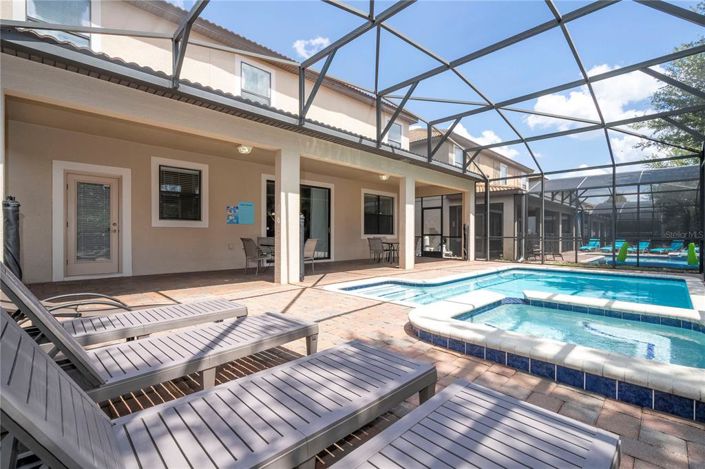 Image No.4-7 Bed House for sale