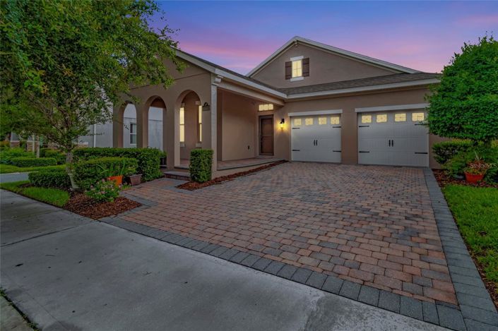 Image No.1-4 Bed House for sale