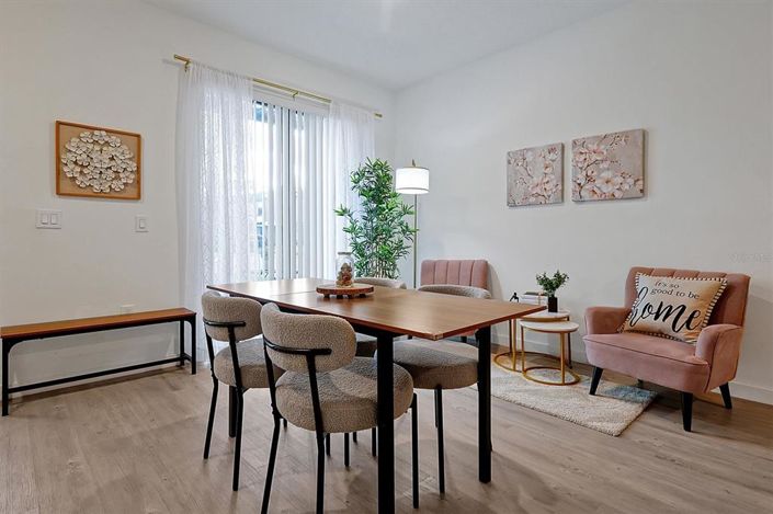 Image No.12-3 Bed Townhouse for sale