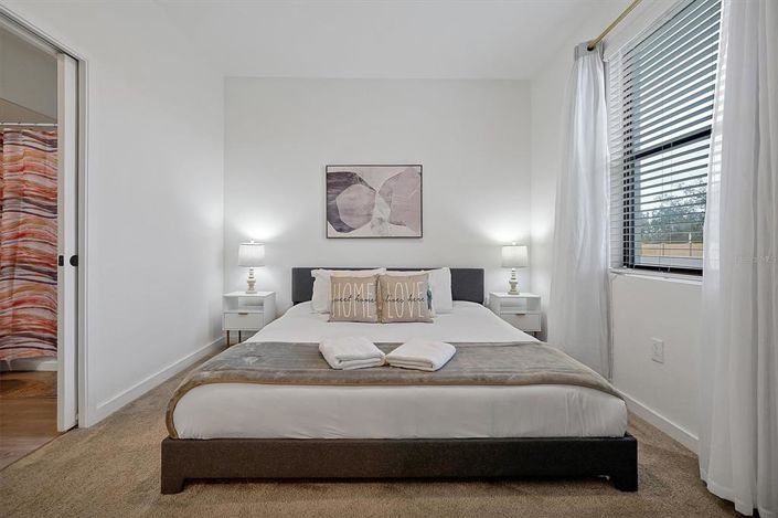 Image No.20-3 Bed Townhouse for sale