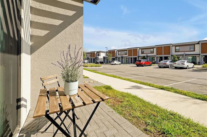 Image No.45-3 Bed Townhouse for sale