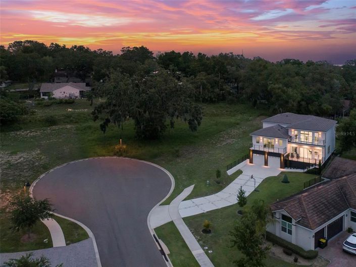 Image No.13-5 Bed House for sale