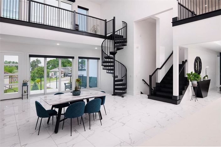 Image No.27-5 Bed House for sale