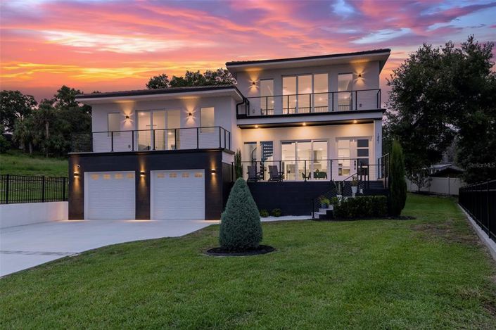 Image No.3-5 Bed House for sale