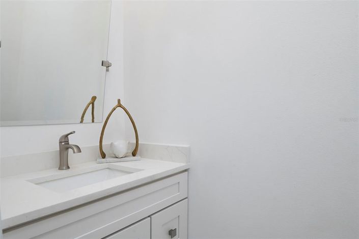 Image No.53-5 Bed House for sale