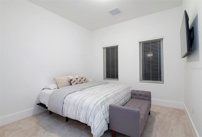 Image No.60-5 Bed House for sale