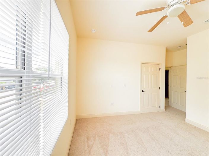 Image No.22-4 Bed Townhouse for sale