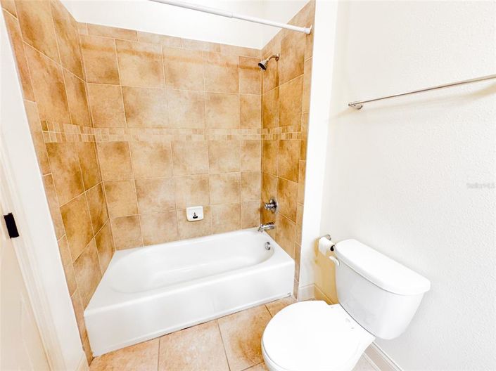 Image No.24-4 Bed Townhouse for sale