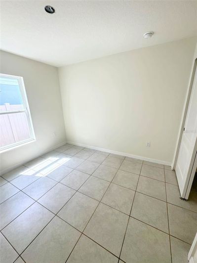 Image No.4-Propriété de 4 chambres à vendre à Davenport