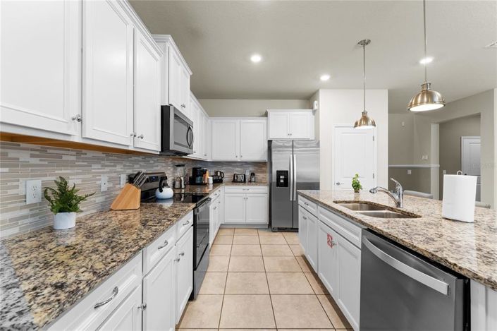 Image No.10-8 Bed House for sale