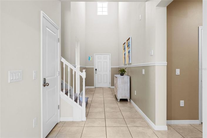 Image No.2-8 Bed Property for sale